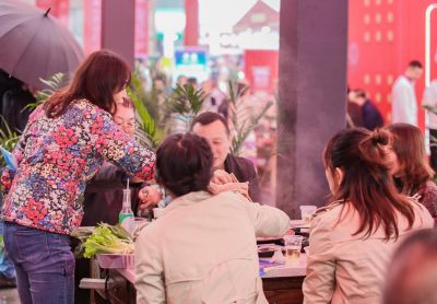 盤錦開火鍋加盟店，如何在起步時領(lǐng)先一步？
