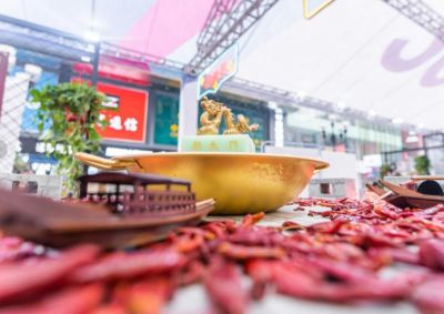 火鍋店沒錢做廣告？不妨試試免費“廣告位”！