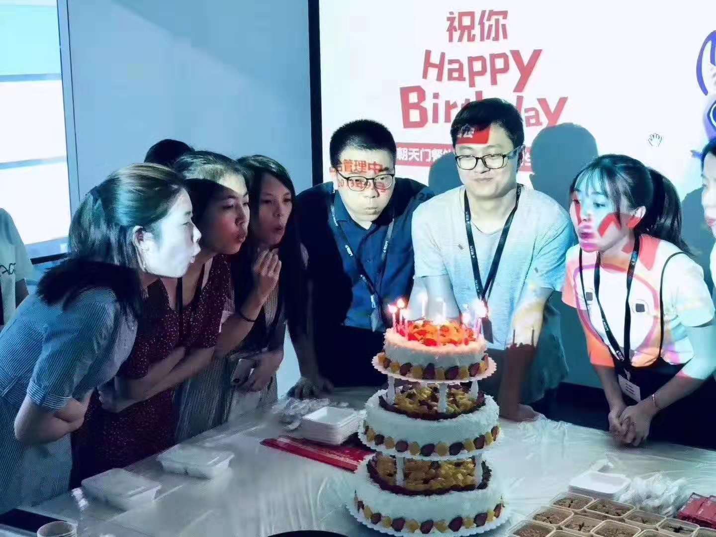 九月生日會遇上中秋宴，雙倍關懷雙倍幸福！
