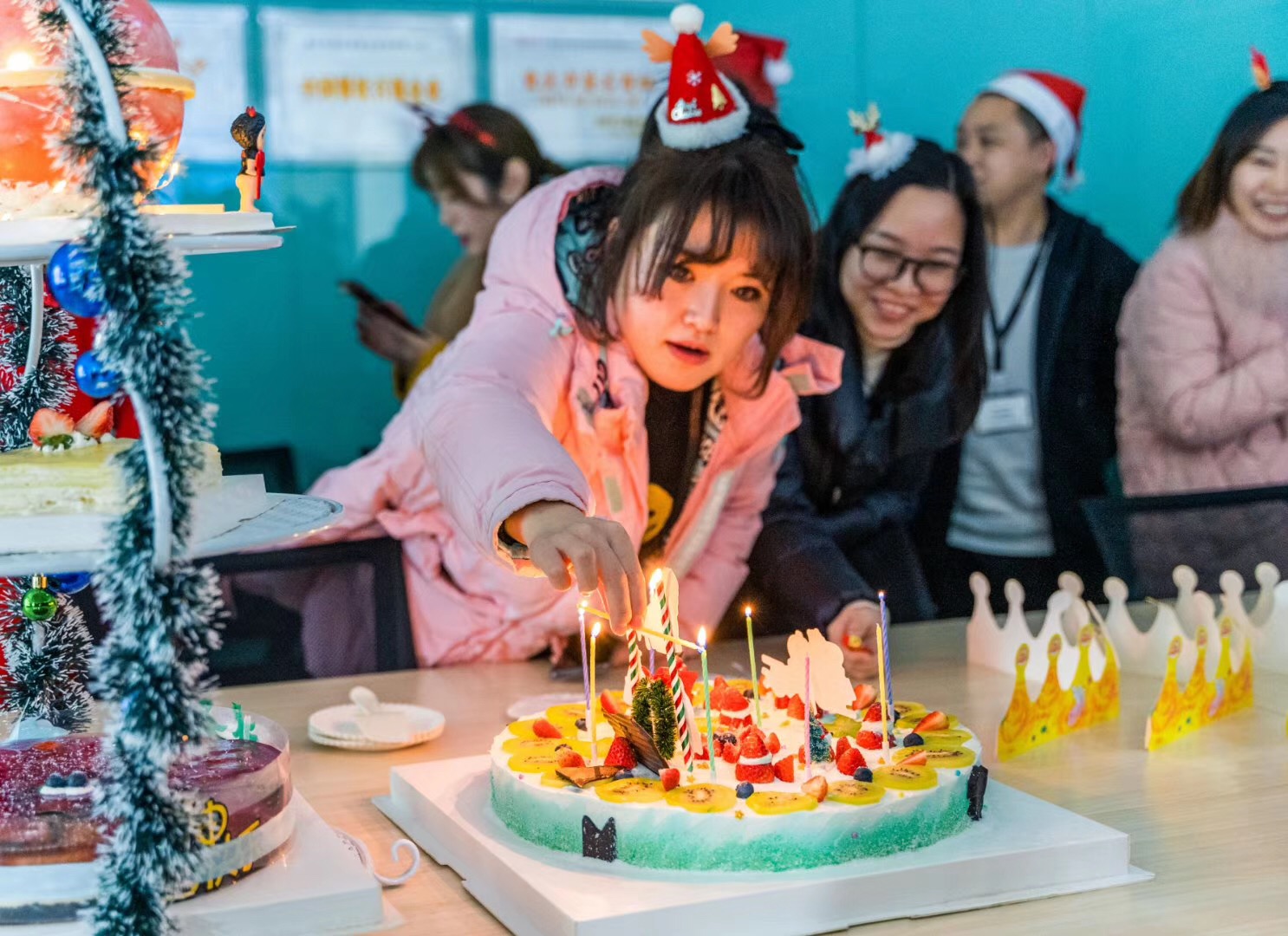 朝天門火鍋祝大家圣誕節(jié)快樂！
