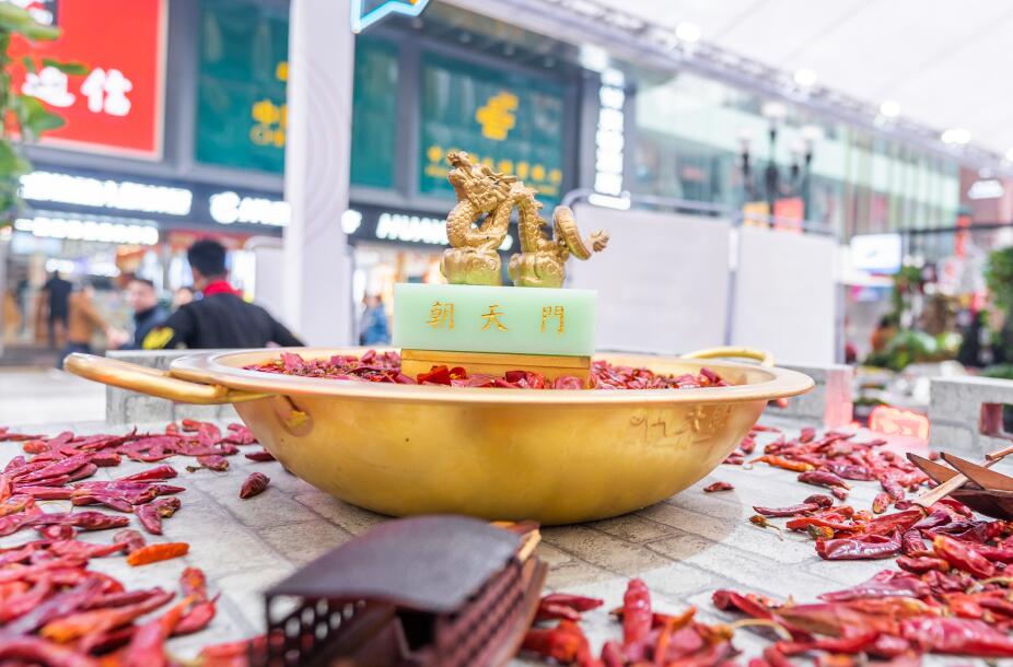 哈密開火鍋加盟店如何經(jīng)營？怎么管理？