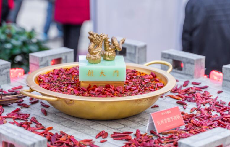 吃火鍋有哪些講究？跟著老重慶人學(xué)起來！