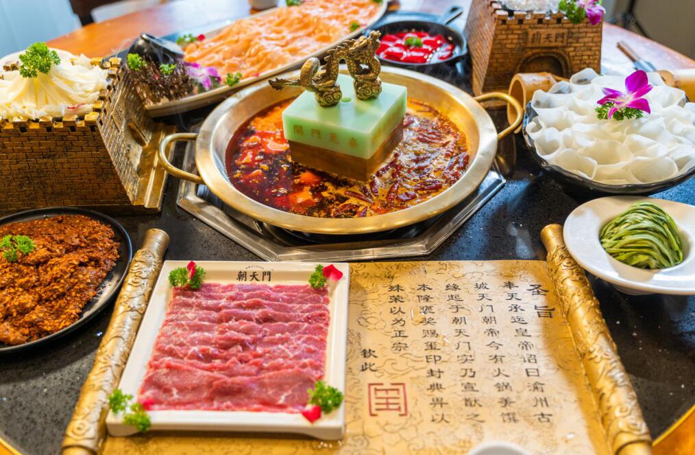合伙開連鎖火鍋加盟店好嗎？如何權(quán)衡利弊？
