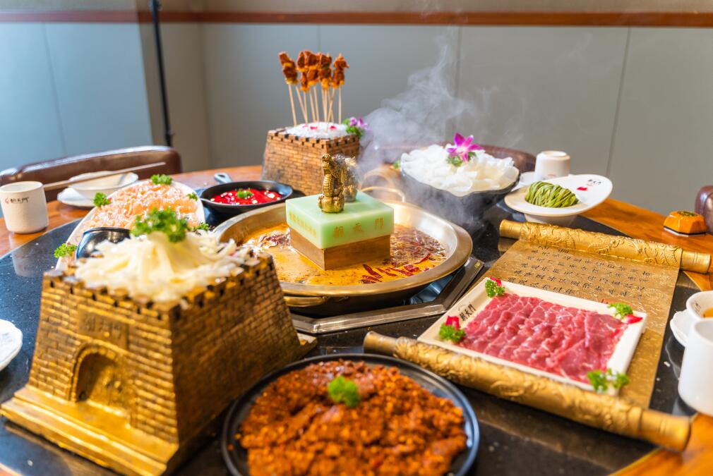 輝縣開火鍋加盟店，你需要注意這四點(diǎn)！