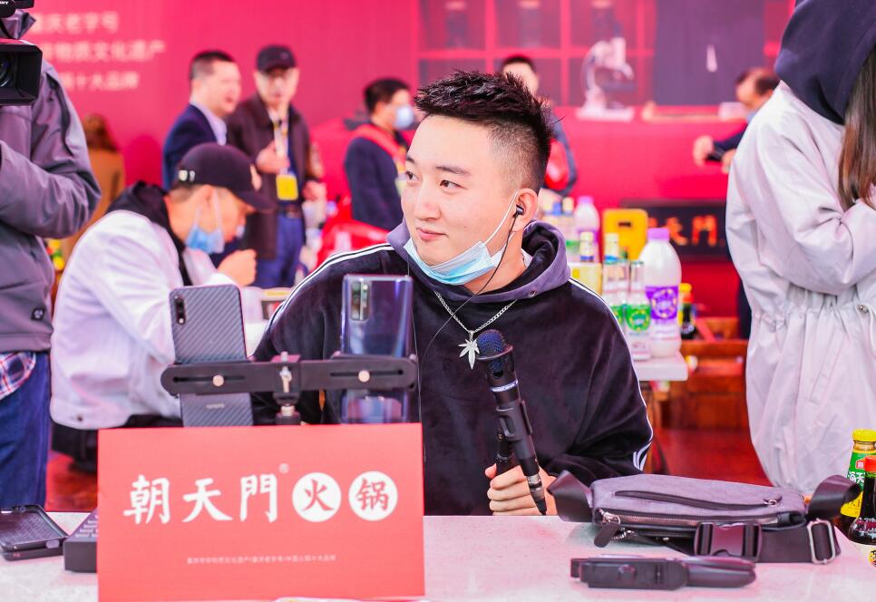 如何提高火鍋連鎖加盟店的營業(yè)額？