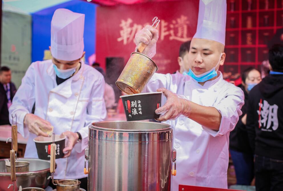 如何讓出色的服務(wù)為你的火鍋店加分？