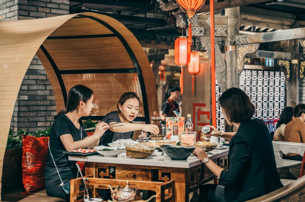 天門開火鍋加盟店，如何節(jié)省投資成本？