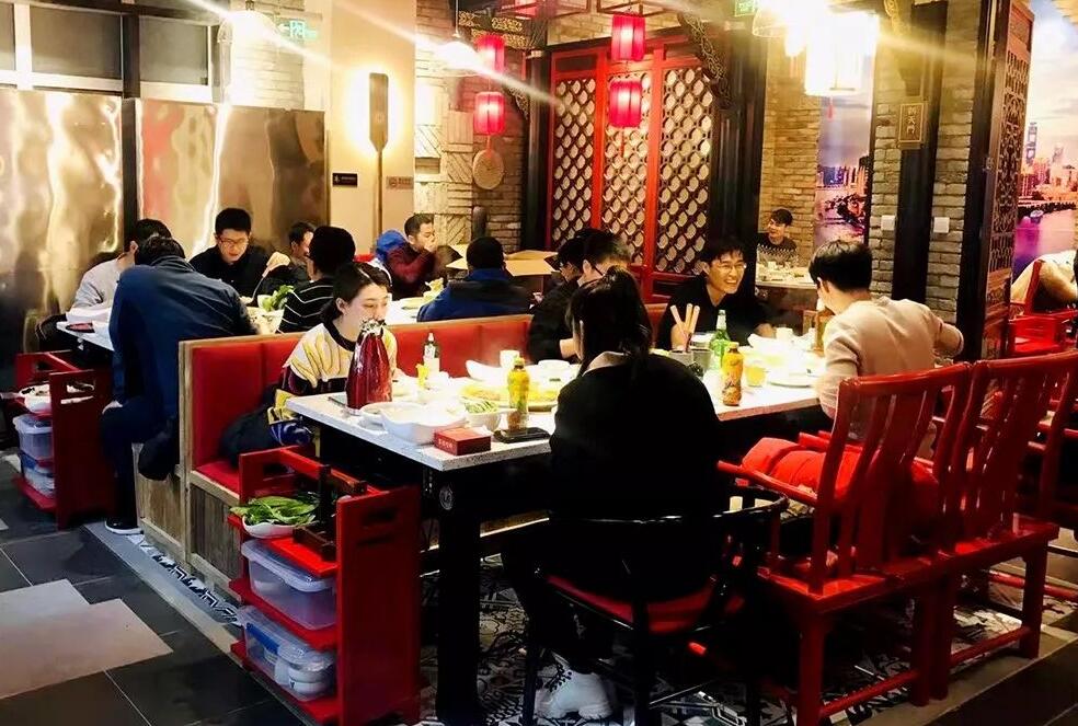 三亞開火鍋加盟店如何裝修設(shè)計？