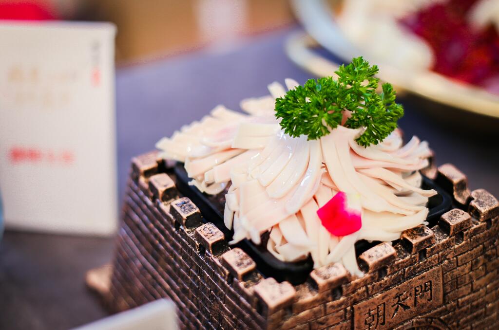 遵化開火鍋加盟店，要遵循哪些市場規(guī)律？