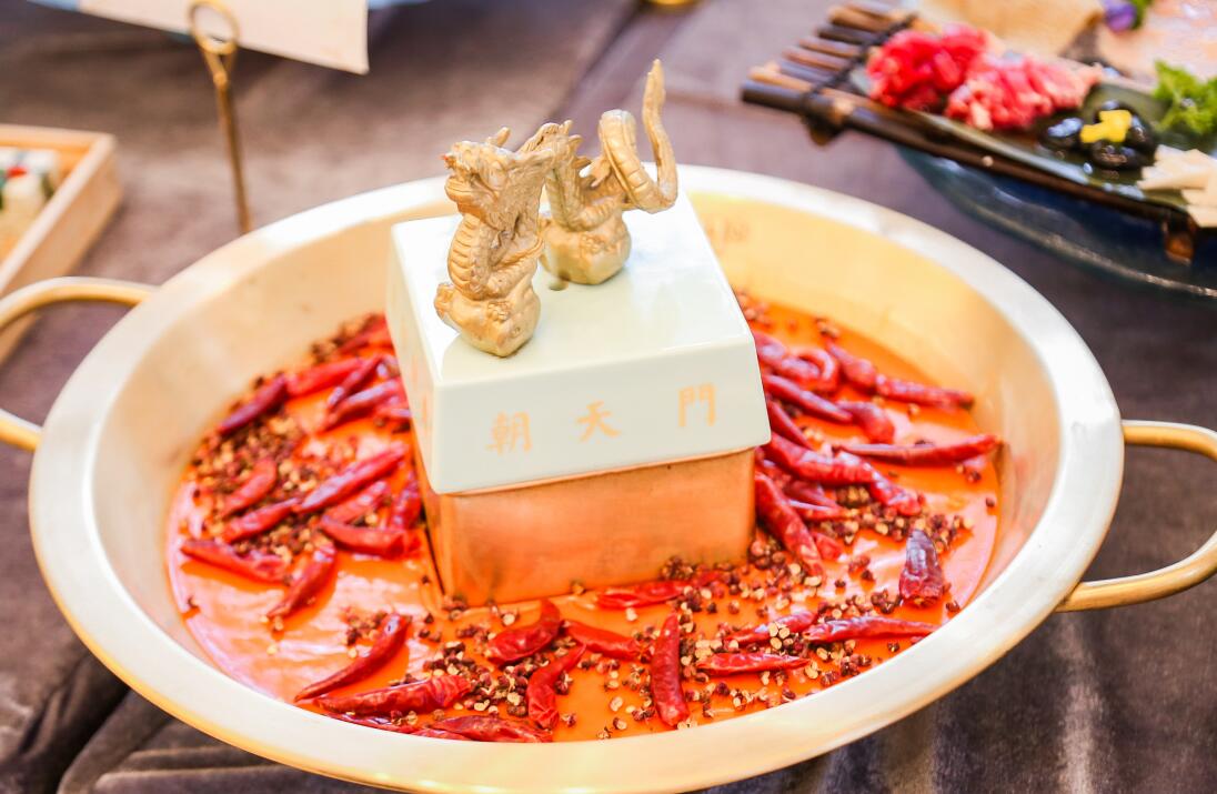 泊頭開火鍋加盟店，怎樣管理前廳和后廚？