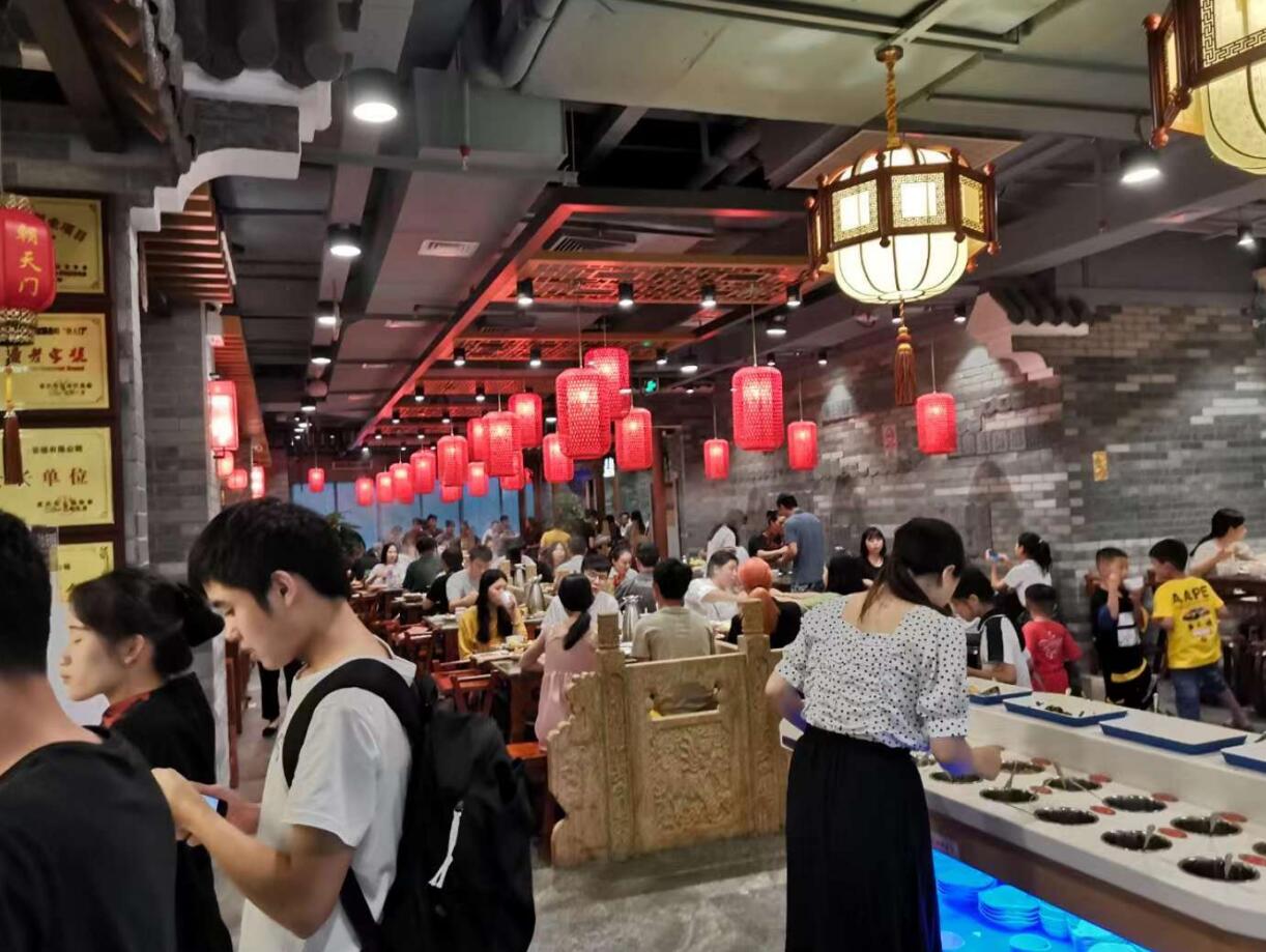 臨汾開火鍋加盟店，遇到同行搶生意怎么辦？