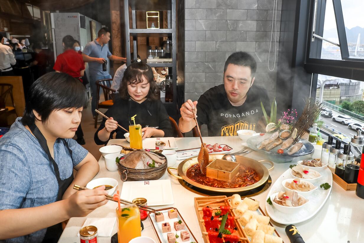 火鍋店明明生意很好，為什么利潤(rùn)卻很低？