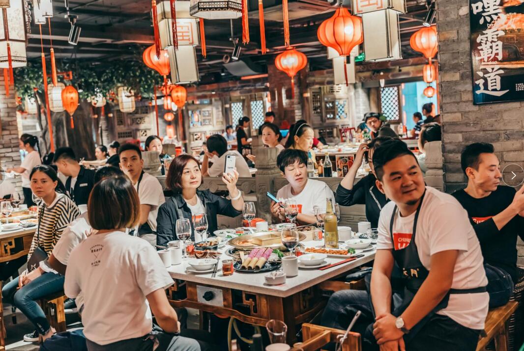七臺(tái)河開火鍋加盟店，怎樣經(jīng)營不賠本？