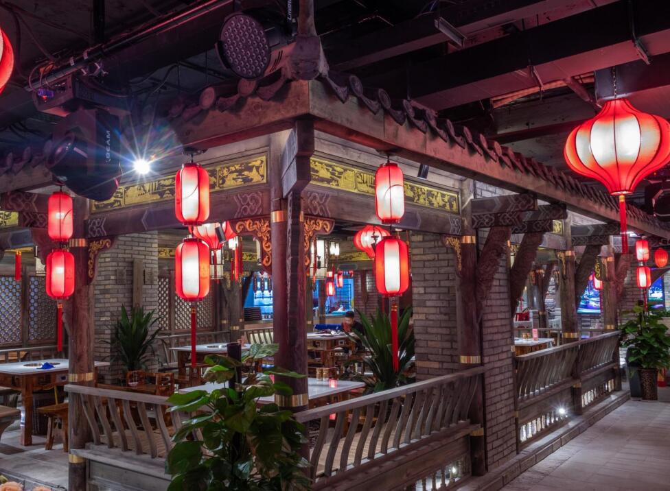 火鍋加盟店有哪些服務禮儀？一起學起來！
