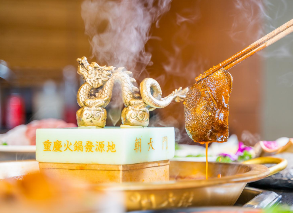 玉林開火鍋加盟店，生意不景氣怎么辦？