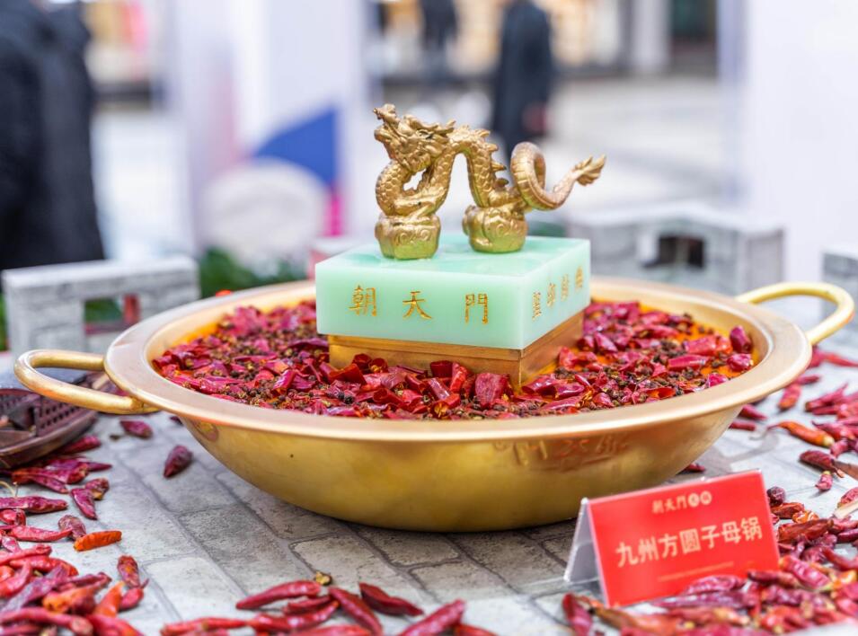 城口開火鍋加盟店，如何與當?shù)叵M者打交道？