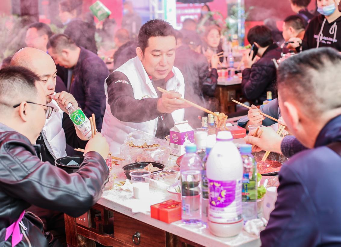 開火鍋店竟有這些問題，80％的人都忽視了！
