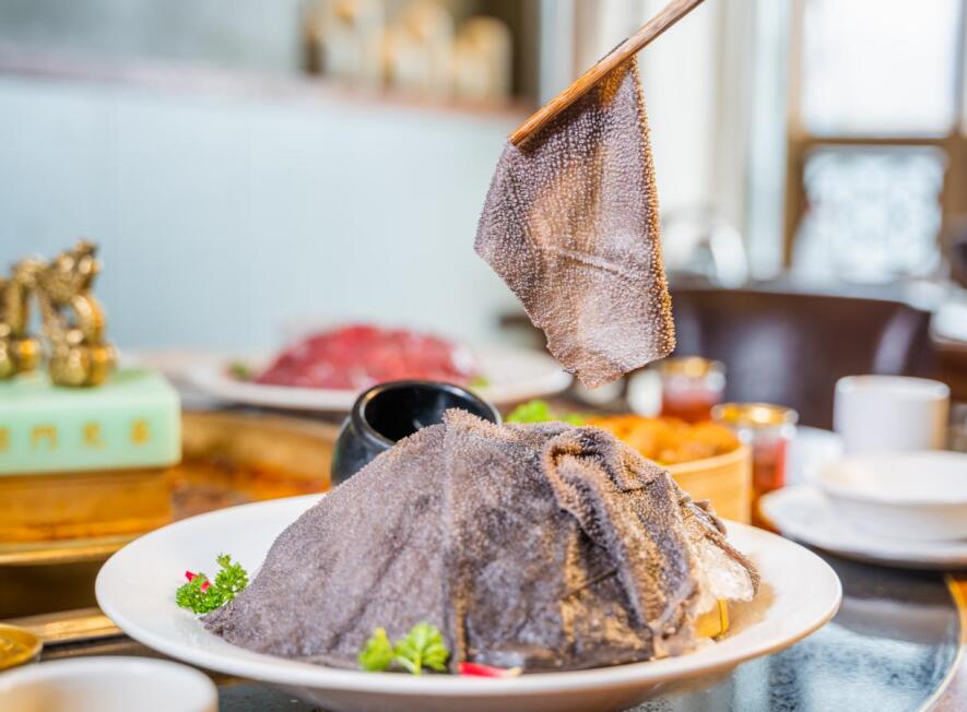 在外地開(kāi)一家重慶老火鍋店優(yōu)勢(shì)有哪些？