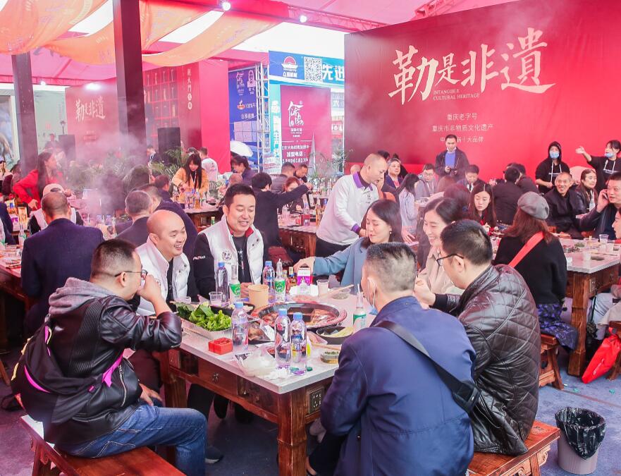 開火鍋店真的賺錢嗎？火鍋的優(yōu)勢有哪些？