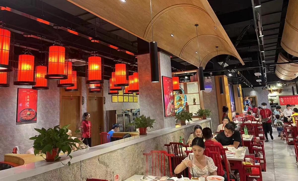 傳統(tǒng)火鍋店和市井火鍋店的區(qū)別在哪里？