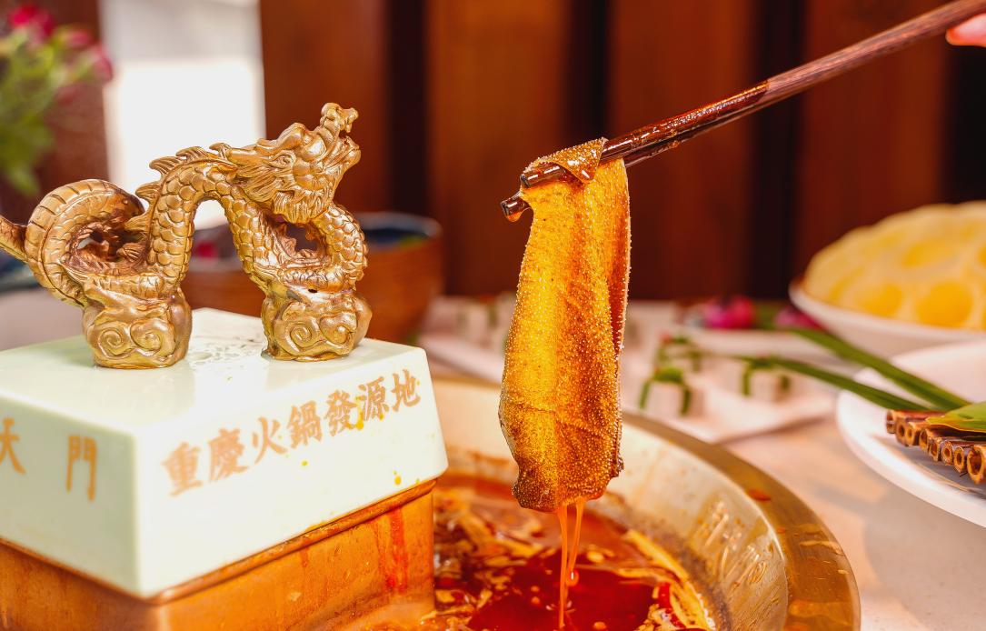 對(duì)面的火鍋店生意火爆，你該怎么辦？