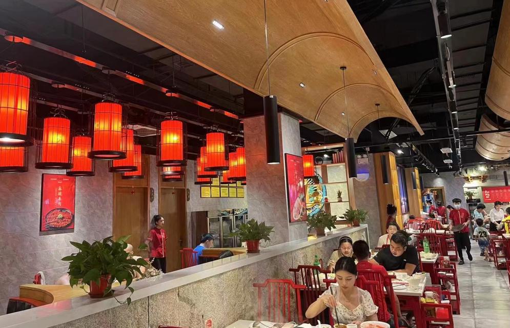 開(kāi)火鍋店，選擇火鍋加盟怎么樣？究竟值不值得？