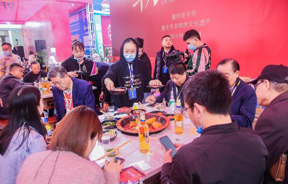 合格的餐飲服務(wù)員，到底該是怎樣的？請按這個標(biāo)準(zhǔn)！