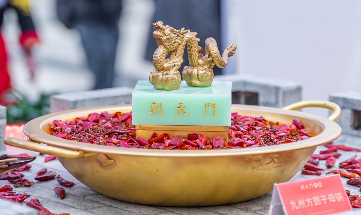 當(dāng)鹵肥腸預(yù)見火鍋，雙重美味，引爆火鍋店生意！