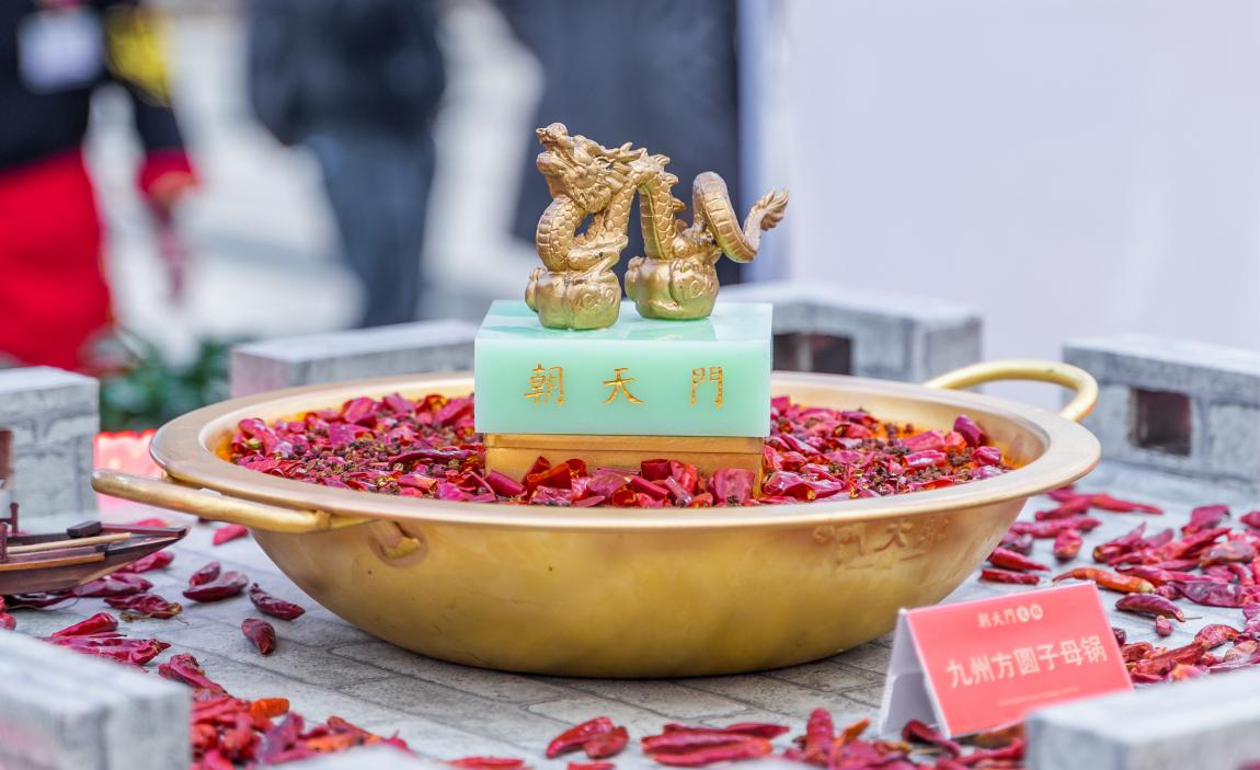開一家火鍋店，加盟與自創(chuàng)，誰更適合？