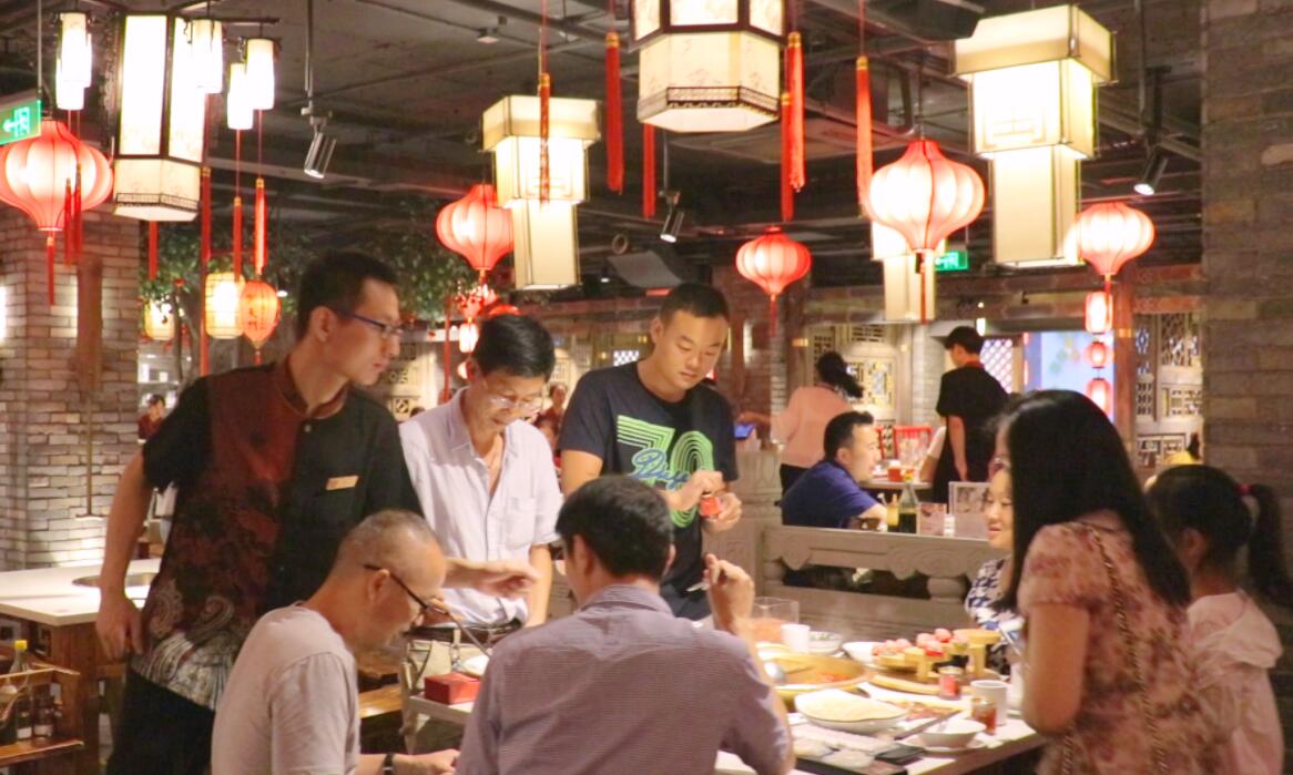 為什么社區(qū)咖啡館，在餐飲火鍋界快速崛起？