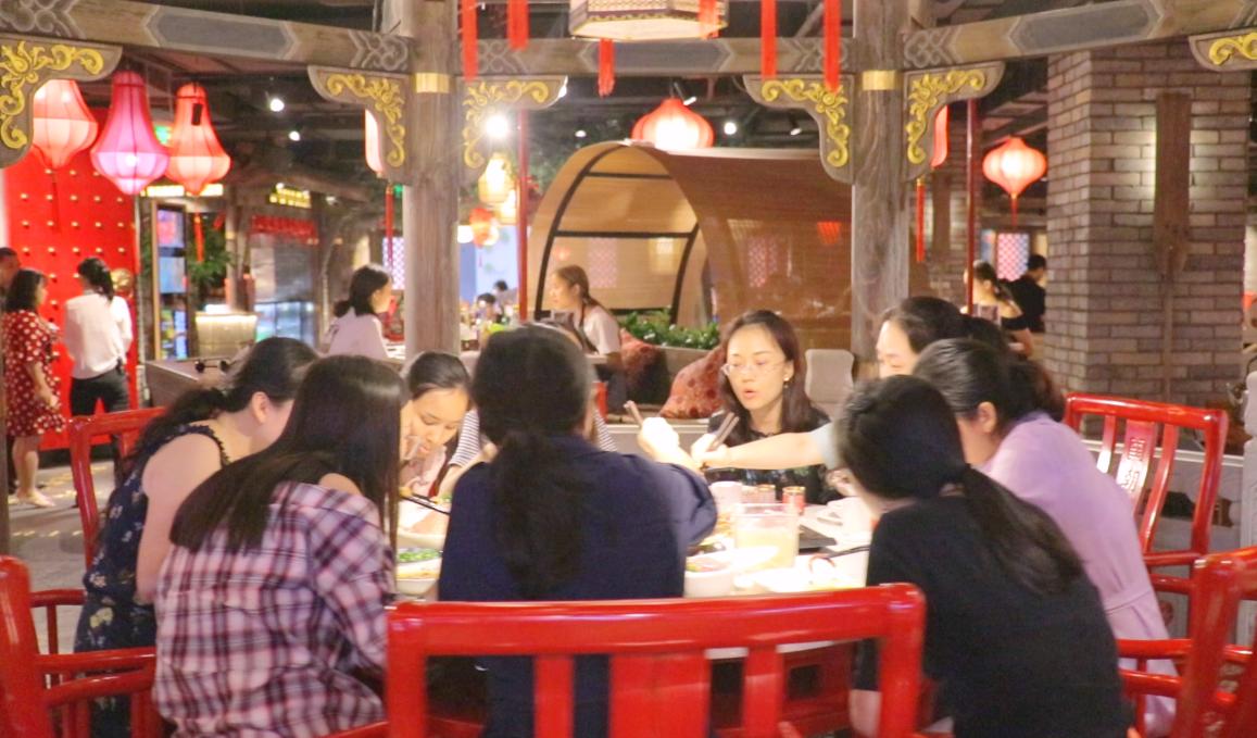 在米蘭，怎么開一家特色重慶火鍋店？