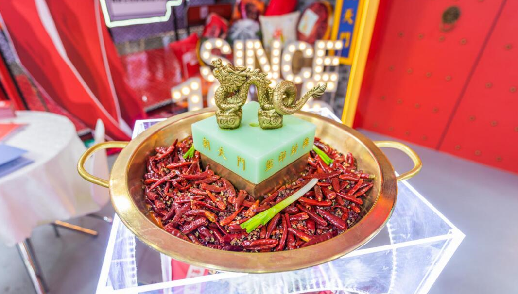 火鍋店鍋底創(chuàng)新浪潮來臨，一鍋湯撬動火鍋百億市場！